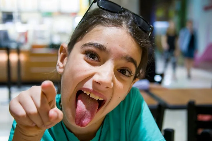 நாவின் அதிகாரம்: வார்த்தைகள் வாழ்க்கையையும் உறவுகளையும் எப்படி மாற்றுகின்றன